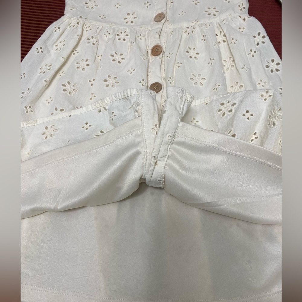 Chelsea & Violet Sleeveless Cream girls Dress with Button Details eyelets size M - Picture 6 of 8